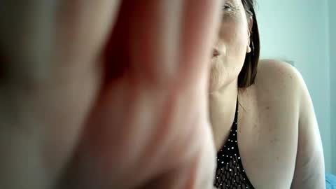 gabby online show from 18, 9, 2025