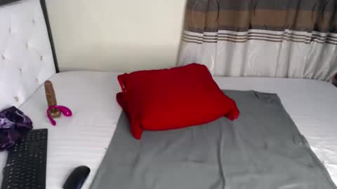 gabellacutie online show from 17, 9, 2025