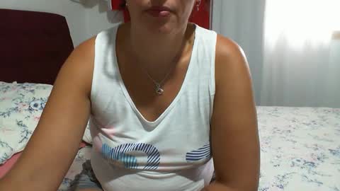 gaby  layla online show from 12, 1, 2026