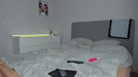 The next stream in car 1 december 10pm time in France online show from 14, 9, 2025