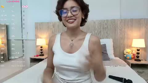 Snapshot of gabriela_vargas chatting on 7, 7, 2026 Gabriela Vargas online show from 7, 7, 2026