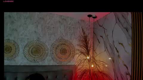   online show from 29, 9, 2025