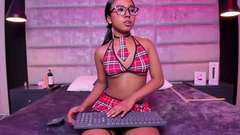 GabrielaLugo online show from 11, 1, 2025