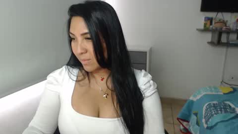 Gaby Blue online show from 25, 2, 2025