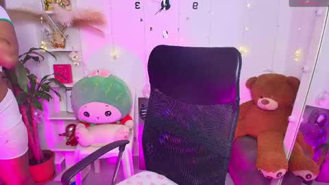 Snapshot of gaby_dams9 chatting on 15, 5, 2026 GABY online show from 15, 5, 2026