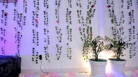 Gaby  online show from 28, 2, 2025