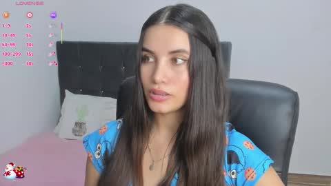 Snapshot of gaby_olsen chatting on 28, 11, 2025 Gabriela online show from 28, 11, 2025