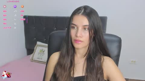 Snapshot of gaby_olsen chatting on 4, 12, 2025 Gabriela online show from 4, 12, 2025