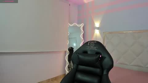 Snapshot of gaby_tay1 chatting on 6, 5, 2026 Gaby online show from 6, 5, 2026