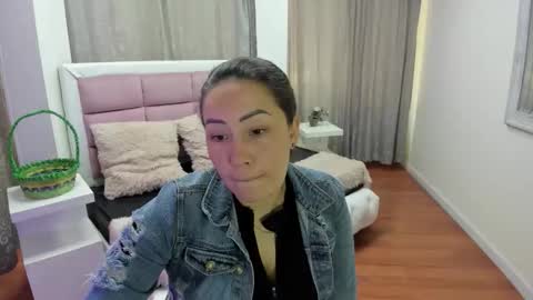 Snapshot of gaby_trent chatting on 14, 5, 2026 gabriela online show from 14, 5, 2026