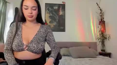 gabyaridiii online show from 10, 5, 2026