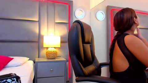 Snapshot of gabymoreau chatting on 18, 1, 2026 gabymoreau online show from 18, 1, 2026