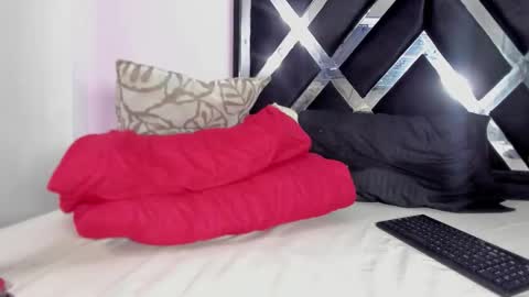 gabyyjones online show from 23, 2, 2026