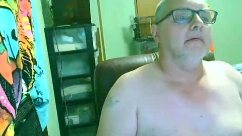 Snapshot of gadude45 chatting on 10, 7, 2026 gadude45 online show from 10, 7, 2026