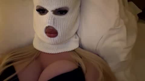 Snapshot of gaia_brv chatting on 10, 5, 2026 Feetbaabe online show from 10, 5, 2026