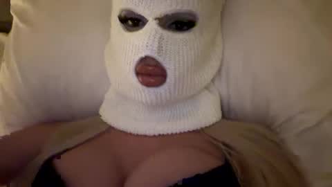 Snapshot of gaia_brv chatting on 11, 5, 2026 Feetbaabe online show from 11, 5, 2026