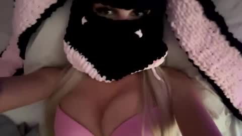 Snapshot of gaia_brv chatting on 1, 6, 2026 Feetbaabe online show from 1, 6, 2026