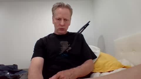 Snapshot of gamerboy200 chatting on 19, 7, 2026 gamerboy200 online show from 19, 7, 2026
