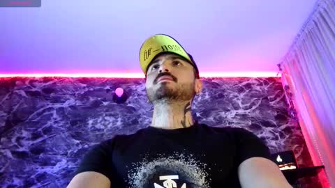 Chris  Dont forget to gift me thumb up Its very important to me and makes me happy AF  online show from 8, 11, 2025