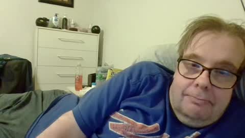 Snapshot of garyg930 chatting on 22, 6, 2026 Gary online show from 22, 6, 2026