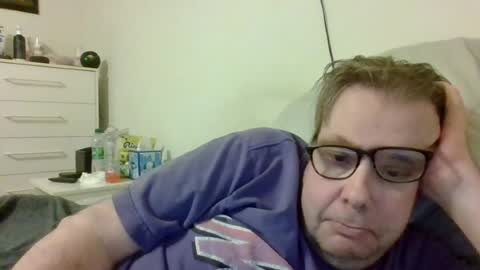 Snapshot of garyg930 chatting on 23, 6, 2026 Gary online show from 23, 6, 2026