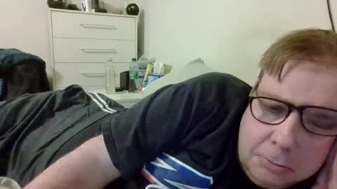 Snapshot of garyg930 chatting on 27, 6, 2026 Gary online show from 27, 6, 2026