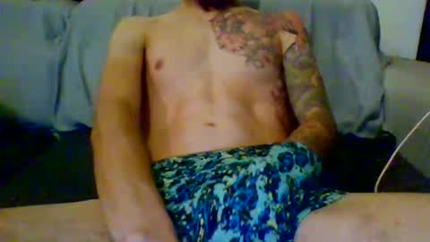 Snapshot of garyreal1990 chatting on 21, 11, 2025 garyreal1990 online show from 21, 11, 2025
