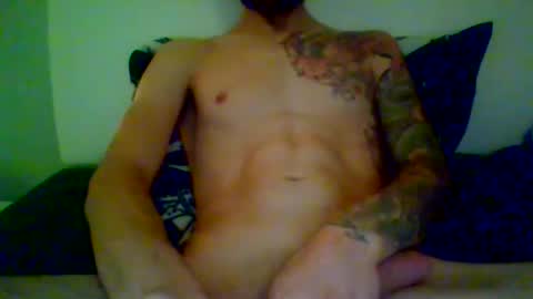 Snapshot of garyreal1990 chatting on 2, 12, 2025 garyreal1990 online show from 2, 12, 2025