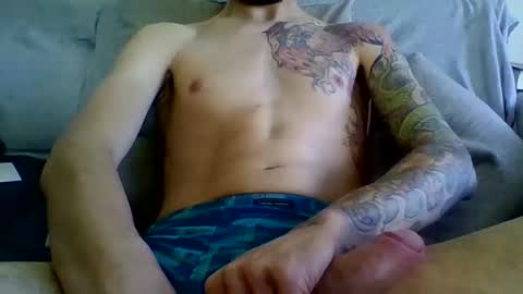 Snapshot of garyreal1990 chatting on 12, 3, 2026 garyreal1990 online show from 12, 3, 2026