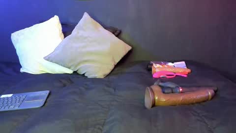  Usagi  online show from 27, 9, 2025