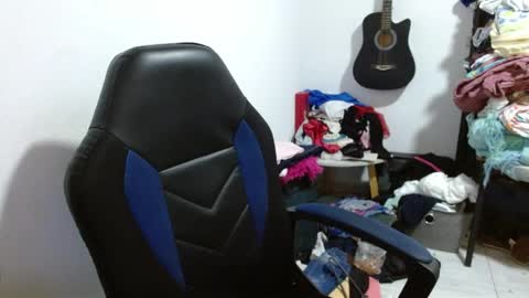 Snapshot of gatika_sexy chatting on 19, 4, 2026 katia online show from 19, 4, 2026