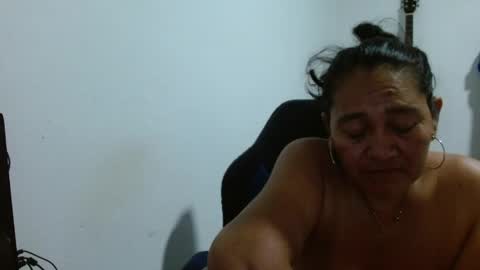 Snapshot of gatika_sexy chatting on 27, 5, 2026 katia online show from 27, 5, 2026