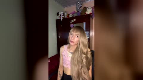 gatita_033 online show from 22, 4, 2026