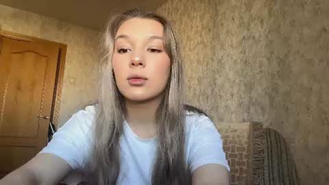 Snapshot of gayleandronis chatting on 23, 6, 2026 Amina online show from 23, 6, 2026