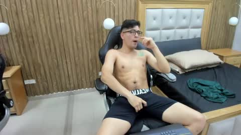 Gean Mclovin online show from 10, 5, 2026