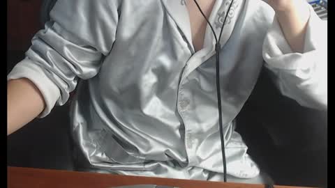 Snapshot of genefun chatting on 5, 4, 2026 genefun online show from 5, 4, 2026