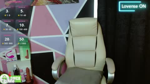 Snapshot of genesis_urrea chatting on 12, 3, 2025 genesis_urrea online show from 12, 3, 2025