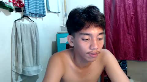 Snapshot of gentlemanlustx chatting on 7, 2, 2026 Rayl online show from 7, 2, 2026