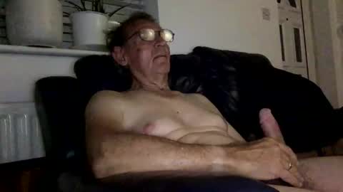 geoff242535 online show from 19, 10, 2025
