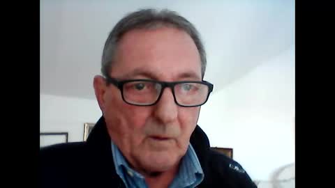 Snapshot of georg1412 chatting on 15, 1, 2026 georg1412 online show from 15, 1, 2026