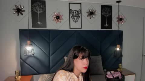 Snapshot of georgina_sensuelle chatting on 15, 5, 2026 Georgina online show from 15, 5, 2026