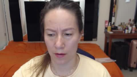 Snapshot of geral_bhri chatting on 5, 10, 2025 geral bhri online show from 5, 10, 2025