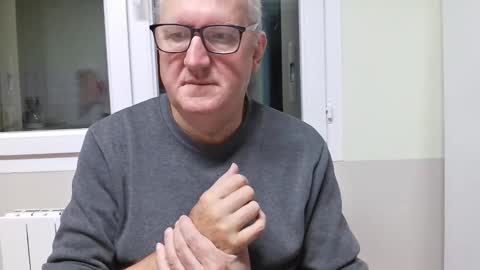 gerardlp131313 online show from 3, 11, 2025