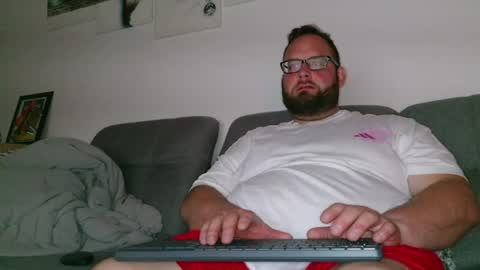 Snapshot of germandick0487 chatting on 13, 7, 2026 Phil online show from 13, 7, 2026