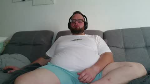 Snapshot of germandick0487 chatting on 3, 8, 2026 Phil online show from 3, 8, 2026