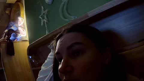 Anna online show from 1, 3, 2025