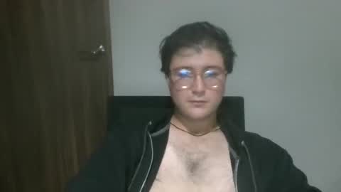 Snapshot of ghardh3 chatting on 10, 11, 2025 ghardh3 online show from 10, 11, 2025