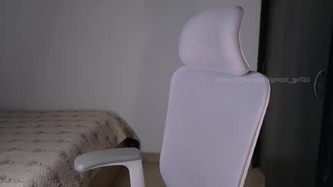 Snapshot of ghost_girl20 chatting on 18, 12, 2025 Im Jenn Next stream Monday - start -5 GMT online show from 18, 12, 2025