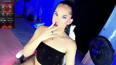 Gia Ferrara online show from 19, 5, 2026