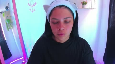 giaaaa   online show from 16, 3, 2026